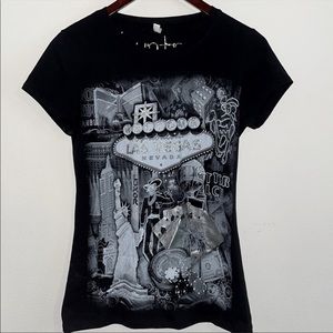 Reserved brand “Welcome to Las Vegas” shimmery shirt. Great condition!